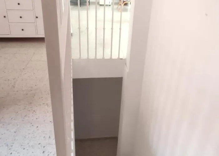 Big And Cozy With A Big Terrace In The Center Of The Old Town Marbella