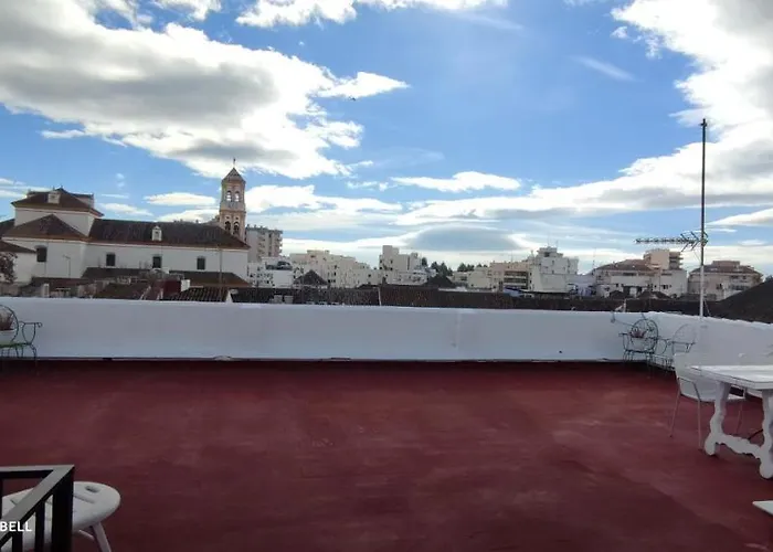 Big And Cozy With A Big Terrace In The Center Of The Old Town *